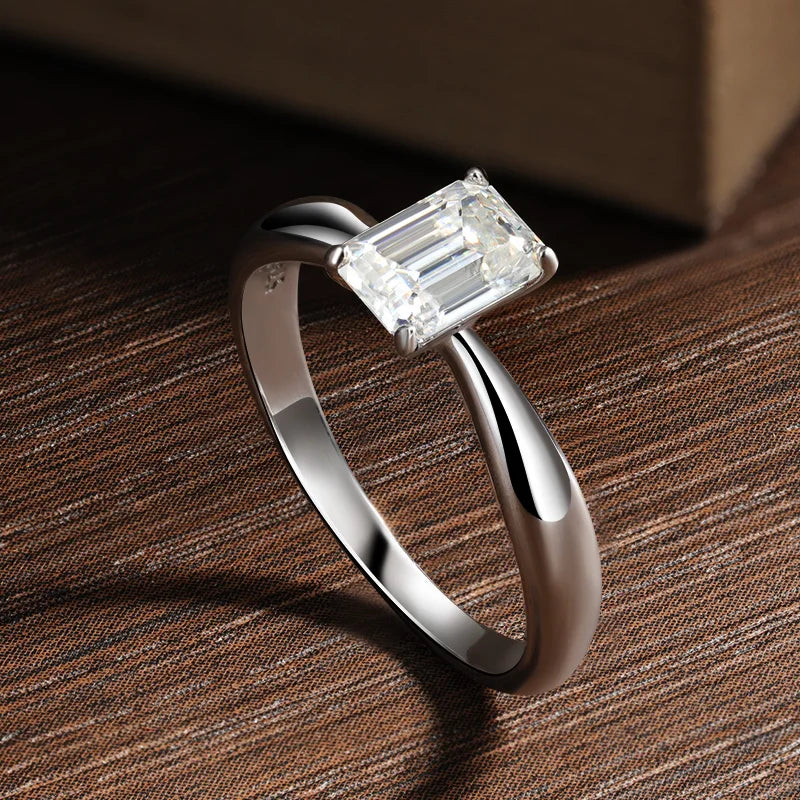 טבעת מואסנייט ליטוש אמרלד