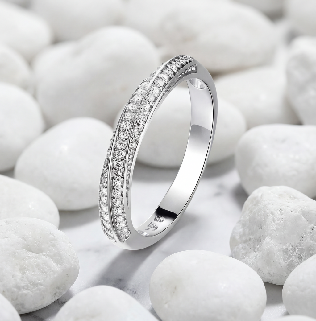 (Eternity) טבעת נצח עיצוב מעוקל